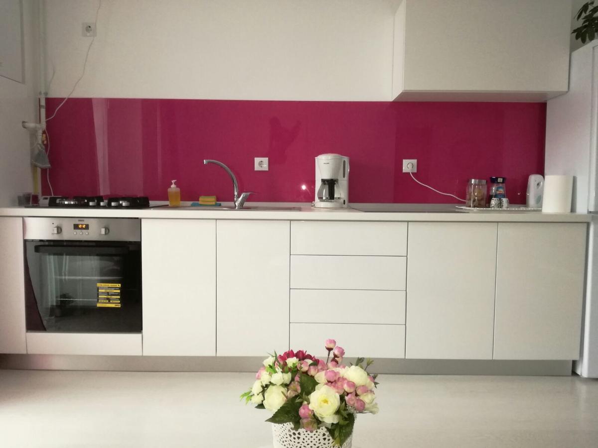 White Luxury Apartment 시비우 외부 사진